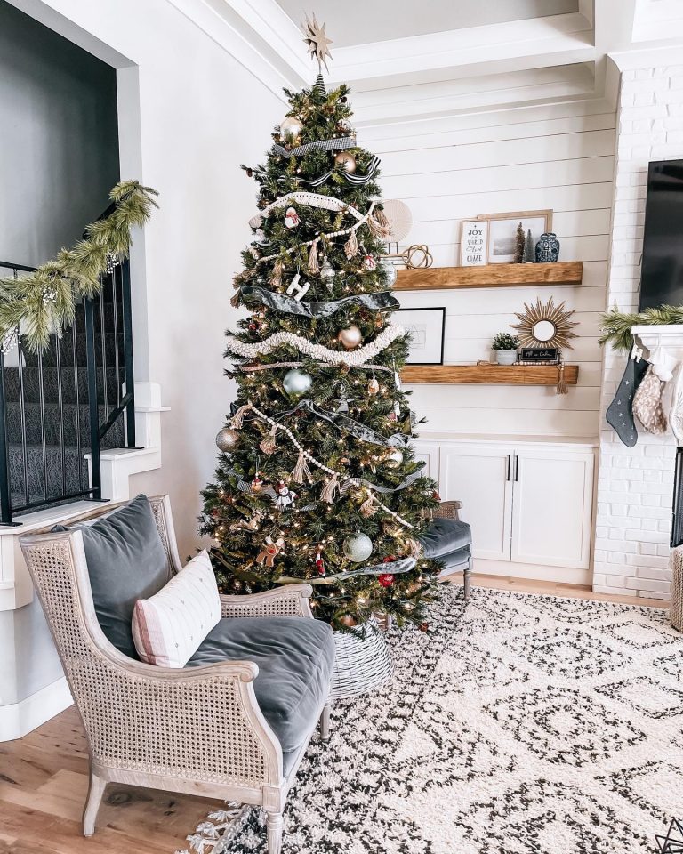 25 Festive Christmas Decorating Ideas for Every Room